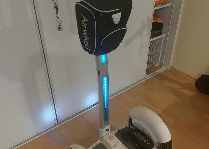 Grajewo ogłoszenia: Sprzedam segway - AIRWHEEL - to jest dwukołowiec z balansującą...